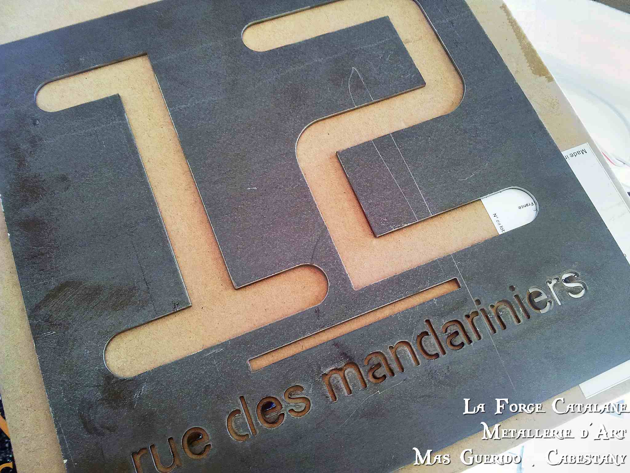 Decoupe laser numero 12 maison  forge catalane.jpg